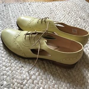 NEW Julia Bo Leather Women’s Cutout Oxfords